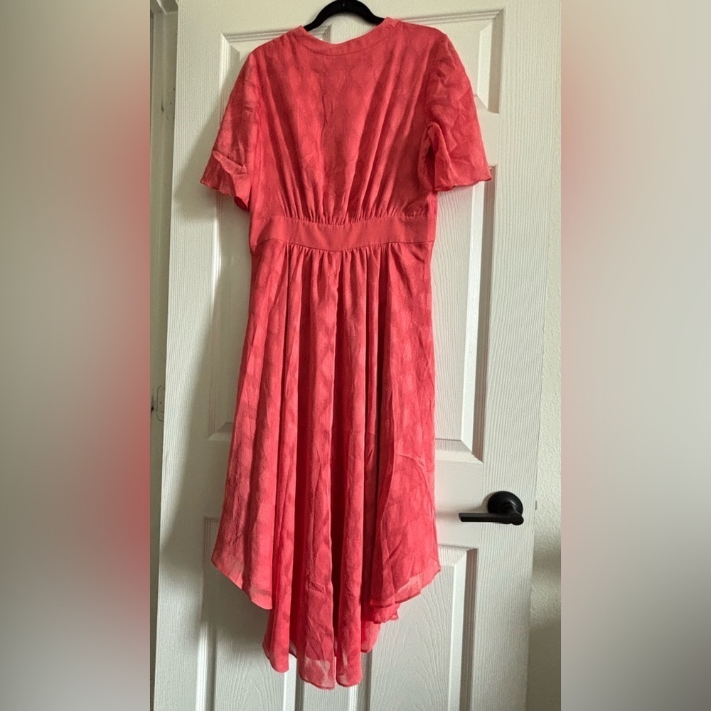 NWOT Eva Longoria Red/Orane Asymmetrical Ruffled Sundress with Flutter Sleeves - Picture 4 of 5